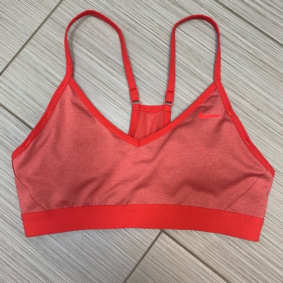 Nike Other - Women’s Nike Indy sports bra size medium